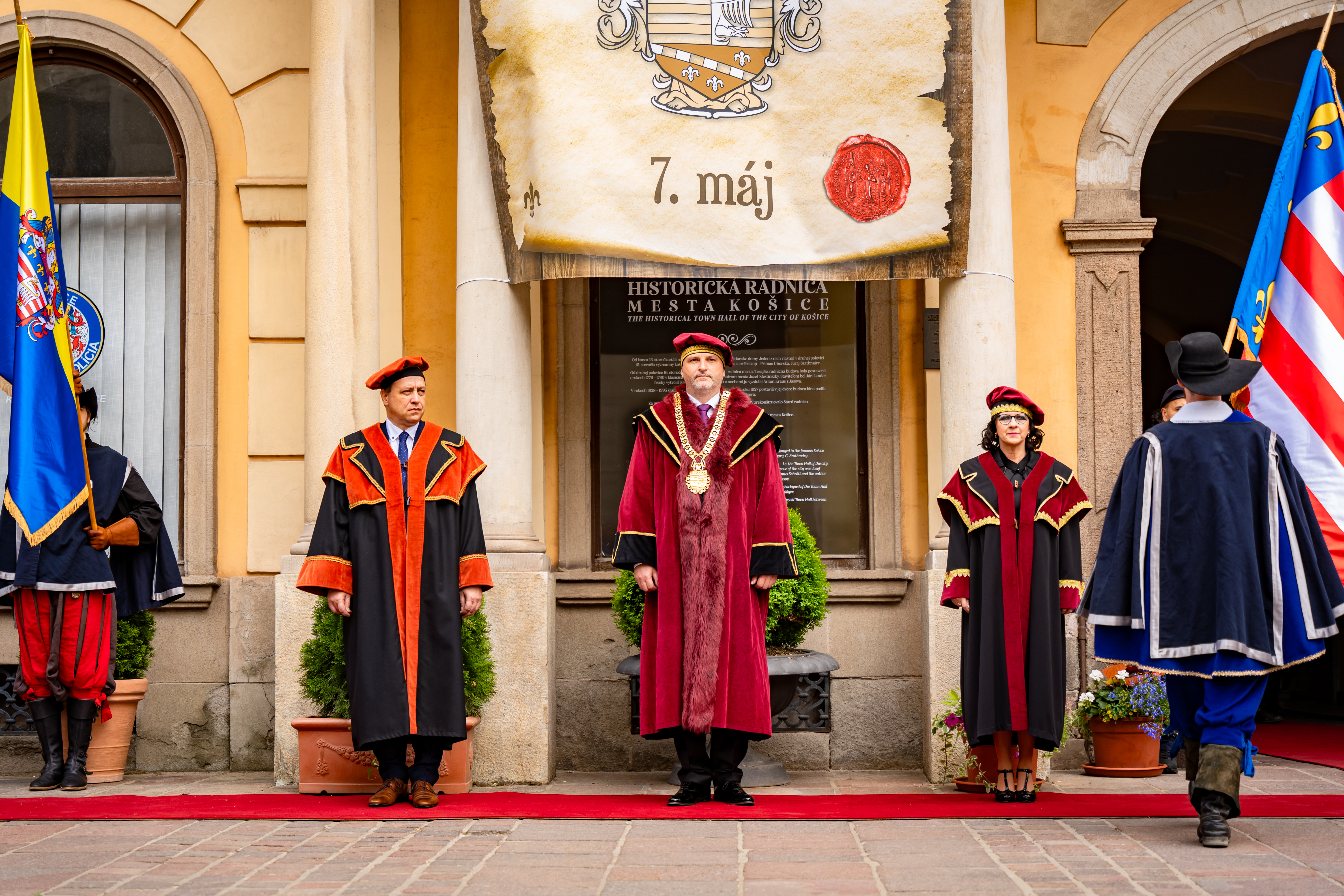 Slavnostny sprievod rytierov Hlavnou ulicou-55